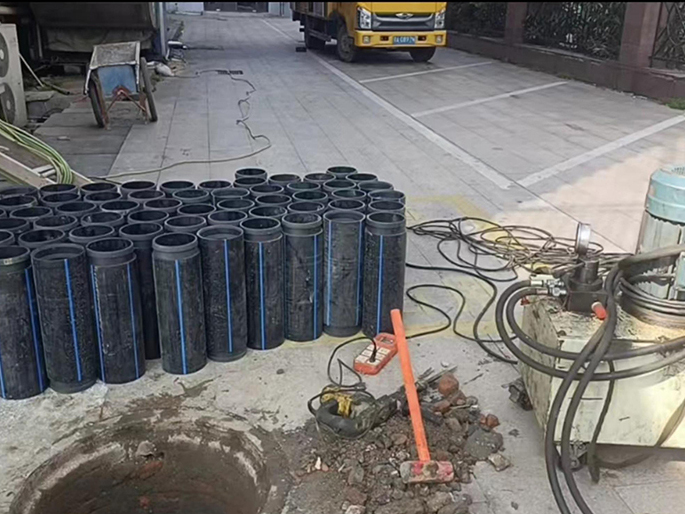 南京PE置换管厂家 DN315置换管 非开挖管短管置换